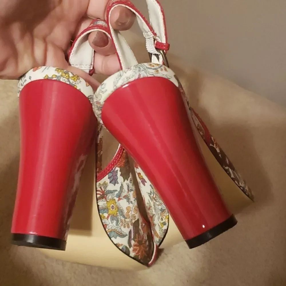 MIA Slingback Heels. Size 8 - Picture 2 of 7